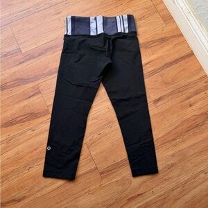 Lululemon Athletica Black and Gray Leggings